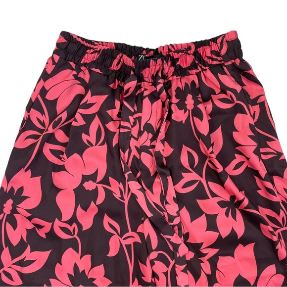 ZARA Wide Leg Satin Culottes Size S Elastic Waist Pink Black Floral Crop - Picture 3 of 5